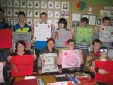 Свои платки памяти представили не только школьники, но и взрослые жители Комиссарово