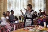 Виктория Балина из Ильинки провела мастер-класс по изготовлению украшения из атласных лент