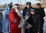 Приятный сюрприз – получить подарок от «полицейского» Деда Мороза