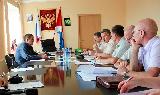 На совещании в администрации района председатель ЗС ПК Виктор Горчаков услышал все проблемные вопросы ханкайцев
