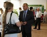 До начала мероприятия участники конференции могли пообщаться с исполнительным директором Совета муниципальных образований края Николаем Литвиновым