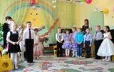 Воспитанники детского сада с удовольствием читали стихи, пели песни и танцевали