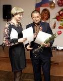 Медсестра терапевтического отделения Надежда Акатова получила грамоту от главы района В. Мищенко