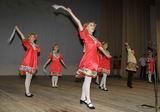 Участники танцевальной студии «Талисман» из Надеждинского района исполнили танец под узнаваемую всеми мелодию «Калинка»