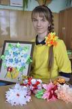 Александра Хвостик: Украшенные цветами аксессуары, выполненные в технике канзаши, могут стать ярким дополнением стильной девушки и женщины