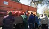 Люди «оккупировали» машину ООО «Агро-Дэсун Ханка» с зерном и луком