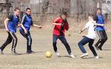 На соревнованиях юноши сразились в мини-футбол