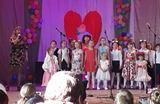 На праздничном концерте в Ильинке юные артисты порадовали своих мам и бабушек исполнением песен и стихотворений