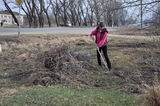 Лучший способ избежать пожара – вовремя очистить территорию от сухой травы и мусора