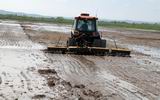 2014 год. Предприятие «Агро-Дэсун Ханка» засеивало рисом сотни гектаров полей в Ханкайском районе