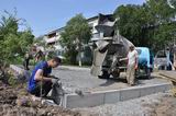 В Камень-Рыболове ведутся работы по благоустройству в рамках реализации проектов «Комфортная городская среда» и «1000 дворов»