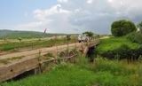 Мост через реку Кабанку по дороге в сёла Комиссарово и Дворянка был признан аварийным в 2014 году. Теперь единственный объезд этого моста возможен через село Жариково Пограничного района, но это крюк в 80 километров