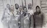Работницы зернотока в селе Первомайское, 70-е годы