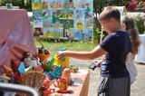 Ребята с интересом рассматривали экспонаты выставки декоративно-прикладного творчества и экспозицию игрушек