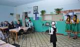 Астраханские школьники подарили постояльцам Мельгуновского дома-интерната небольшой концерт