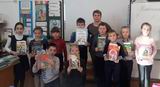 Во время акции «Дети – детям» ребята из Камень-Рыболовской школы №3 собрали 26 детских книг